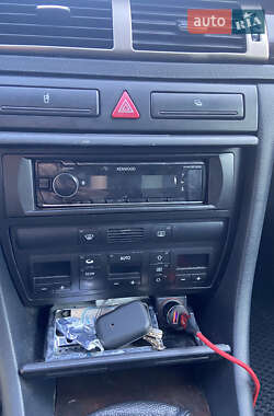Седан Audi A6 1999 в 