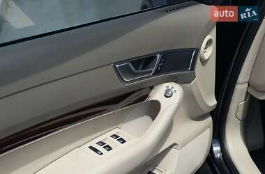 Седан Audi A6 2010 в 