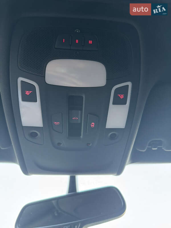 Седан Audi A6 2013 в Луцке