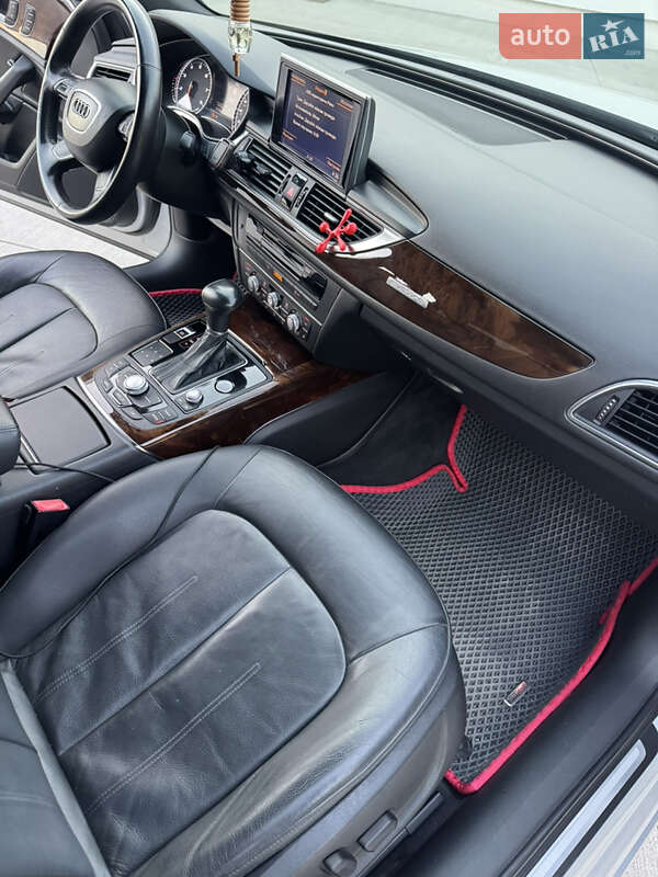 Седан Audi A6 2013 в Луцке