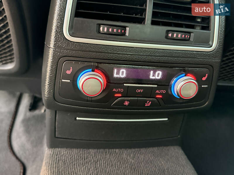 Седан Audi A6 2011 в Ровно