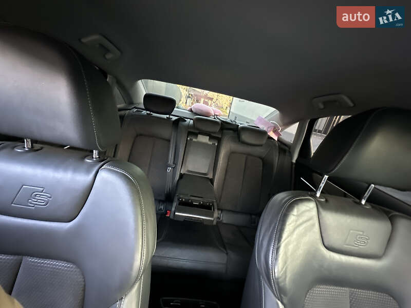 Седан Audi A6 2020 в Ужгороде