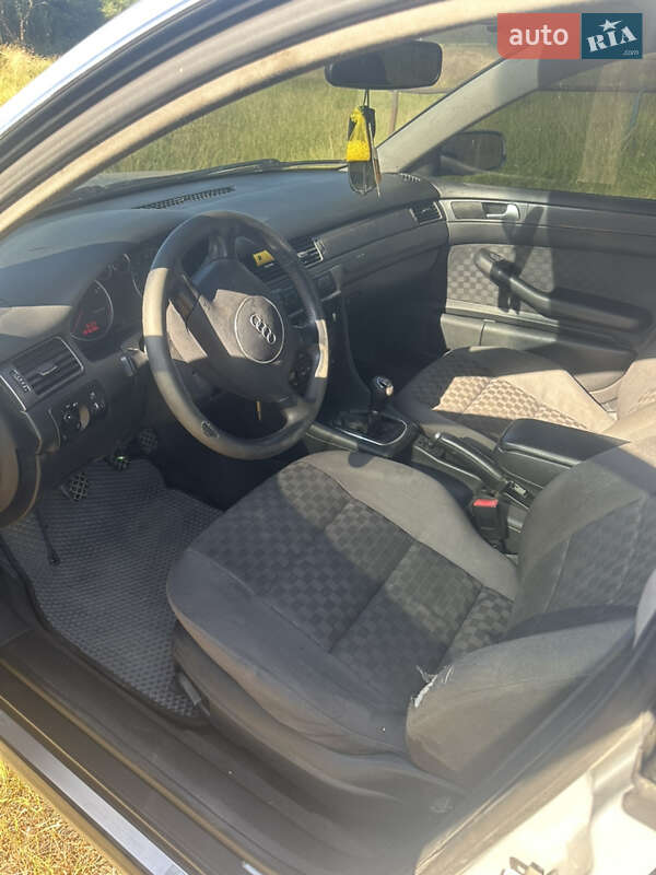 Универсал Audi A6 2002 в Ужгороде