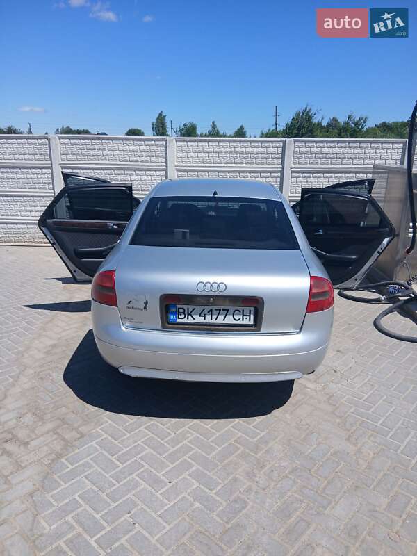 Седан Audi A6 1998 в Почаеве
