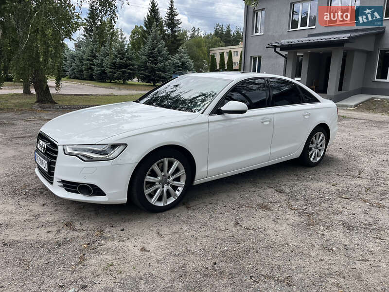 Седан Audi A6 2014 в Краснограде