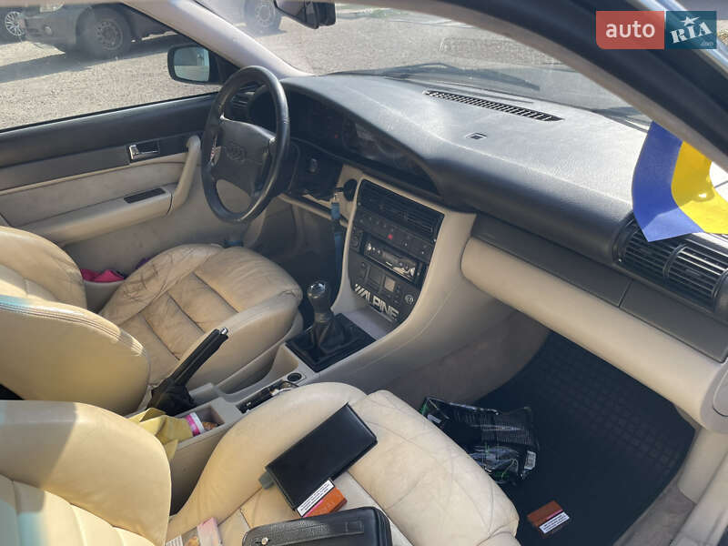 Седан Audi A6 1996 в Киеве