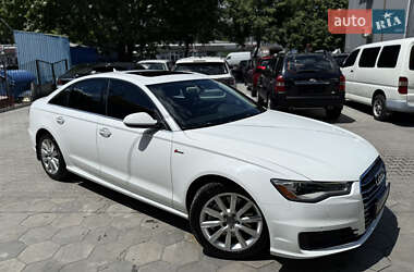 Седан Audi A6 2015 в 