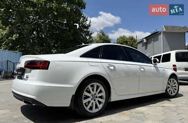 Седан Audi A6 2015 в 