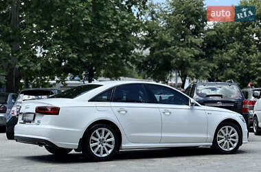 Седан Audi A6 2015 в 