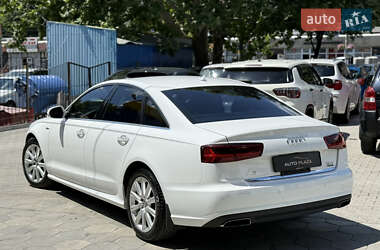 Седан Audi A6 2015 в 