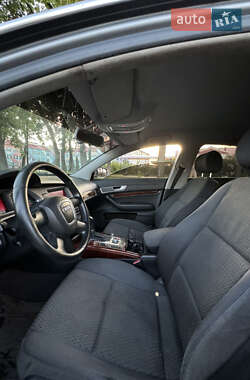 Седан Audi A6 2004 в 