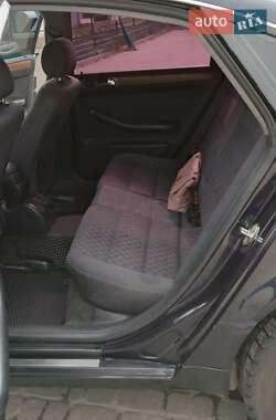 Универсал Audi A6 1998 в 