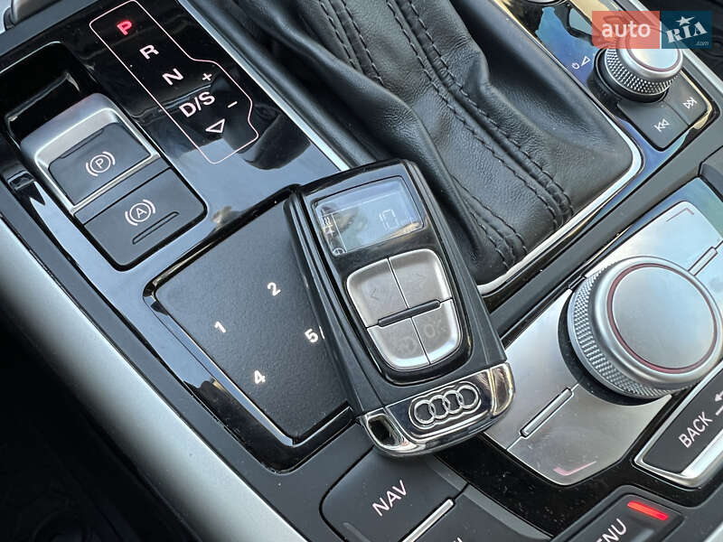 Универсал Audi A6 2016 в Киеве