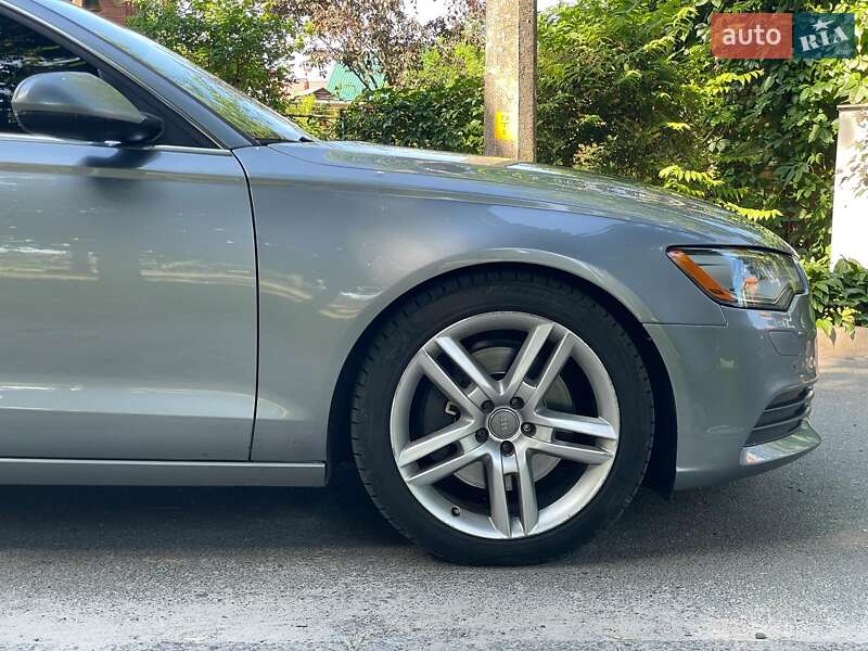 Седан Audi A6 2014 в Киеве