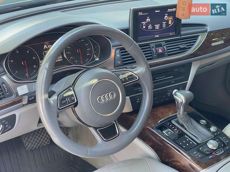 Седан Audi A6 2014 в Киеве