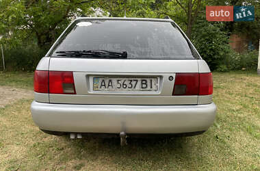 Универсал Audi A6 1996 в 