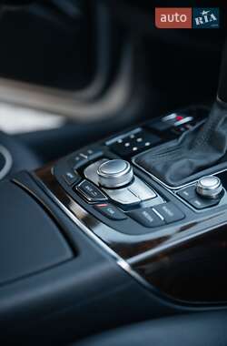 Седан Audi A6 2015 в 