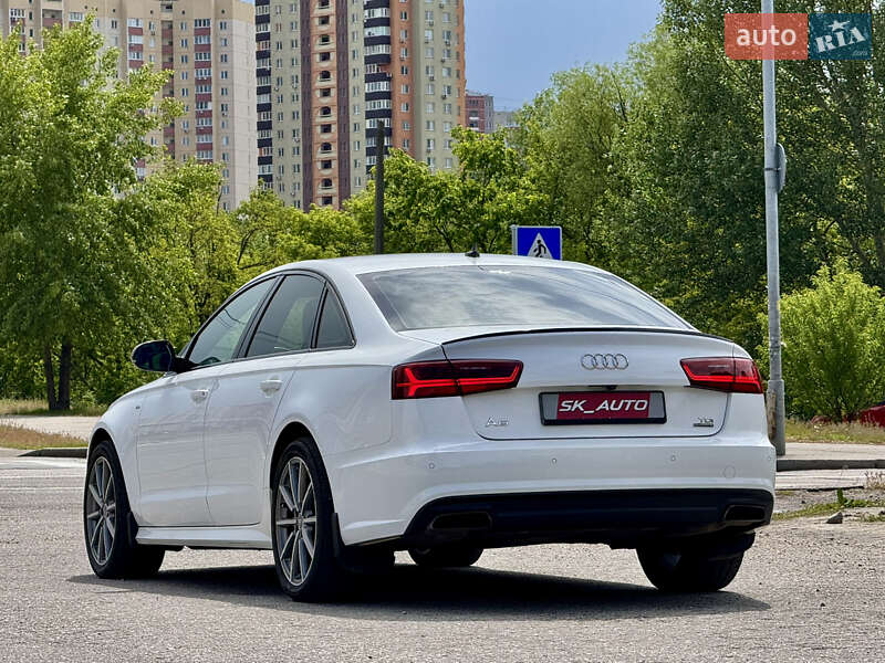 Седан Audi A6 2017 в Киеве