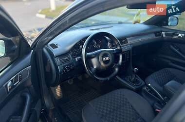 Седан Audi A6 1999 в 