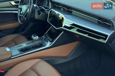 Седан Audi A6 2020 в 