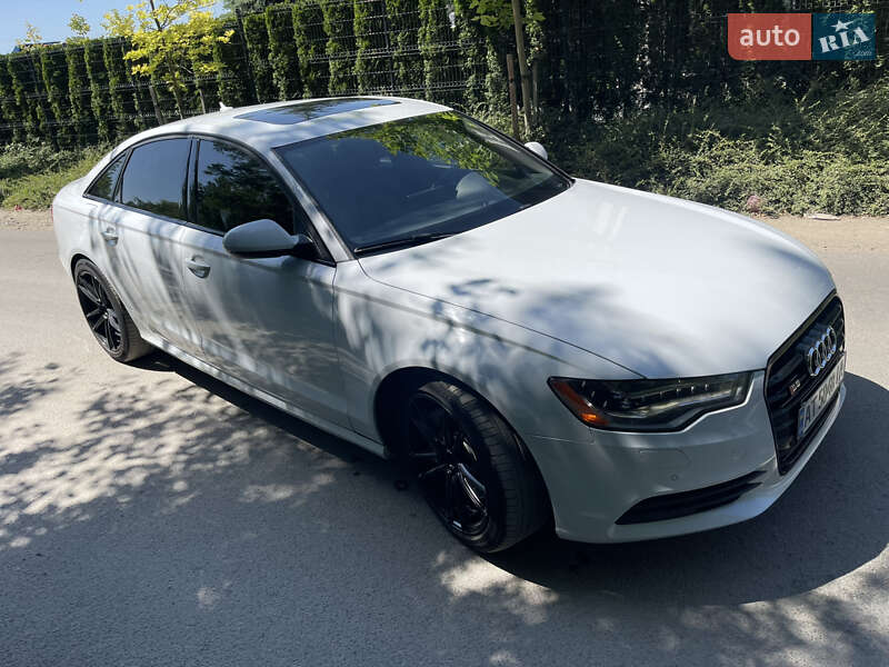 Седан Audi A6 2013 в Чернівцях