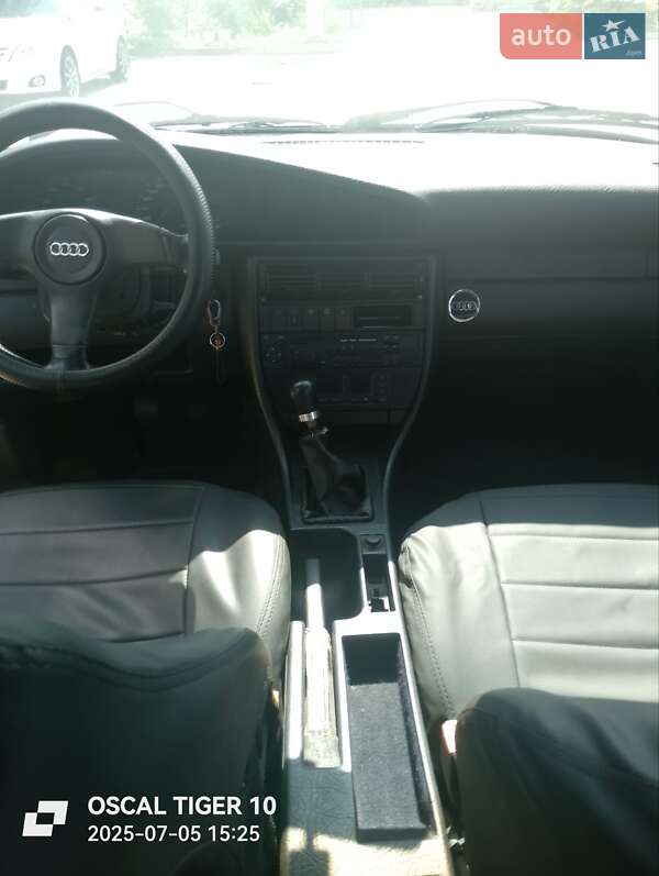 Седан Audi A6 1995 в Кременчуці