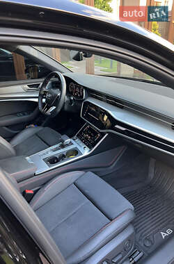 Седан Audi A6 2022 в 