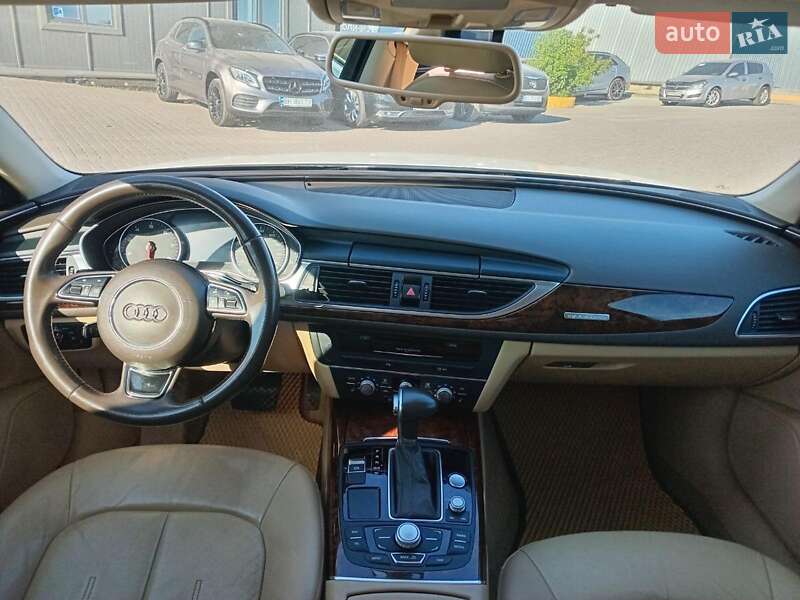 Седан Audi A6 2014 в Львове