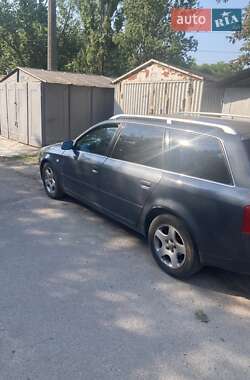 Универсал Audi A6 2002 в 