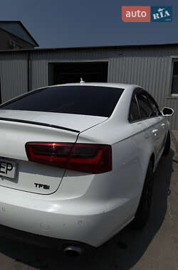 Седан Audi A6 2012 в 