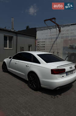 Седан Audi A6 2012 в 