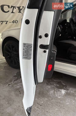 Седан Audi A6 2012 в 