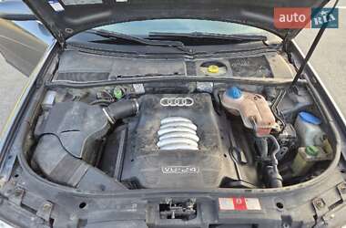 Седан Audi A6 2003 в 