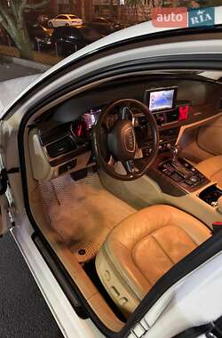 Седан Audi A6 2012 в 
