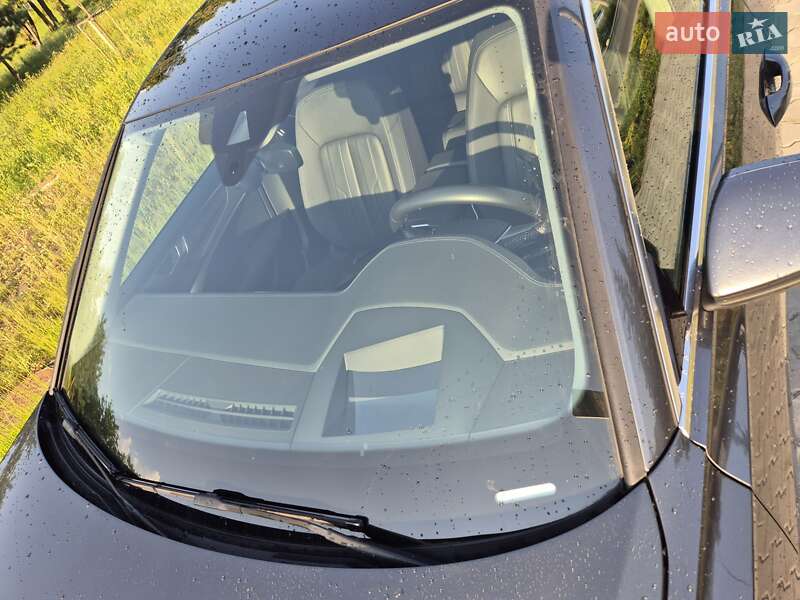 Седан Audi A6 2020 в Киеве