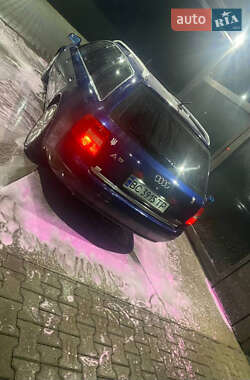 Универсал Audi A6 1998 в 