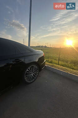 Седан Audi A6 2016 в 