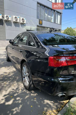 Седан Audi A6 2014 в 