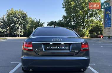 Седан Audi A6 2004 в 