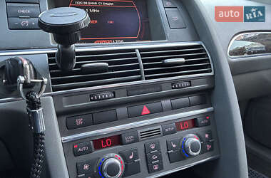 Седан Audi A6 2004 в 