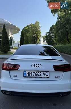 Седан Audi A6 2015 в 