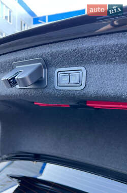 Седан Audi A6 2023 в 
