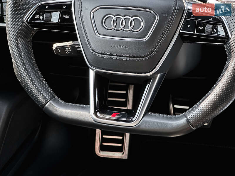 Седан Audi A6 2018 в Ужгороде