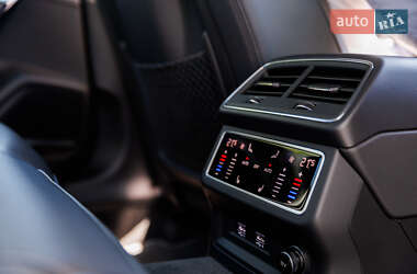 Седан Audi A6 2020 в 