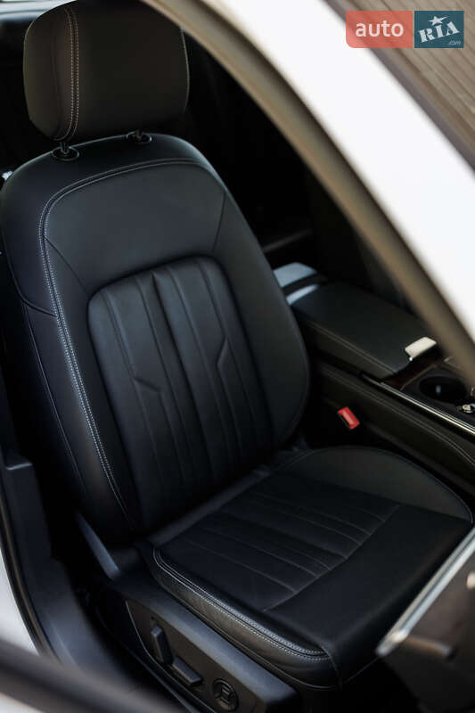 Седан Audi A6 2020 в Харькове