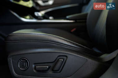 Седан Audi A6 2020 в Харькове