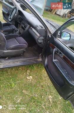 Седан Audi A6 1995 в 