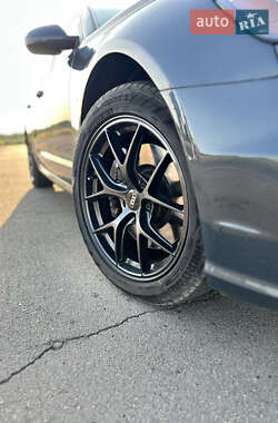 Седан Audi A6 2013 в 