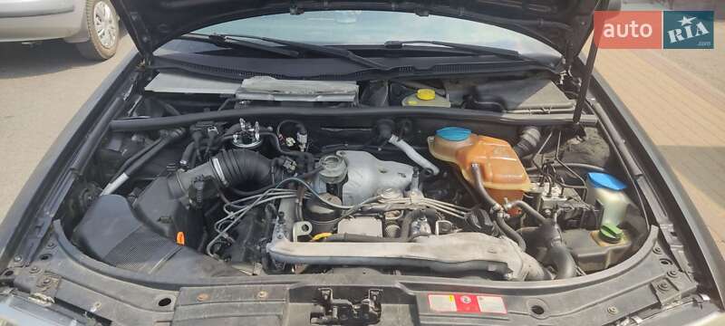 Седан Audi A6 2002 в Бучі