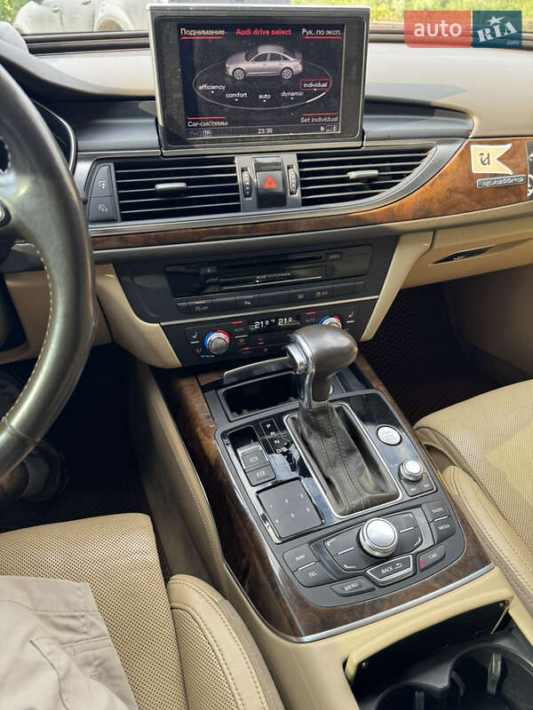 Седан Audi A6 2011 в Киеве